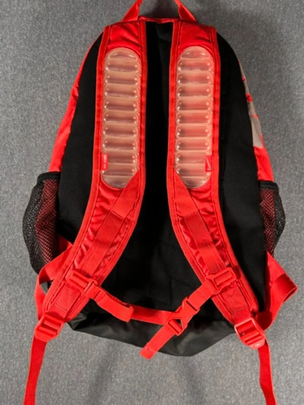 Nike Max Air Vapor Backpack Red/Black Water Resistent Shock Absorbing Air Pods